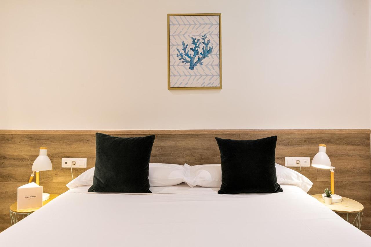 Sitges Group Calm Beach Екстериор снимка